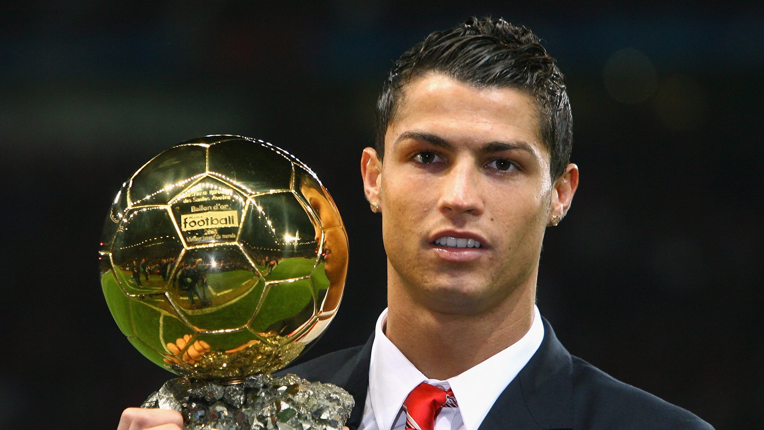 曼城八场只赢一场…瓜帅面色铁青:我从没这么急过,曼城各项赛事18连胜