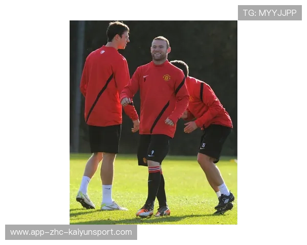 曼联全面备战欧冠四强，转会市场动态持续更新，曼联 欧冠 赛程