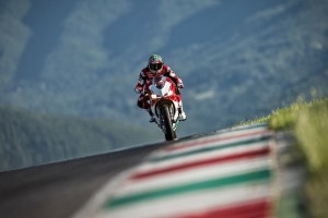 开云官方网页登录-球队在连续比赛中通过轮换保持竞技状态，足球队这个概念可以连续限制为